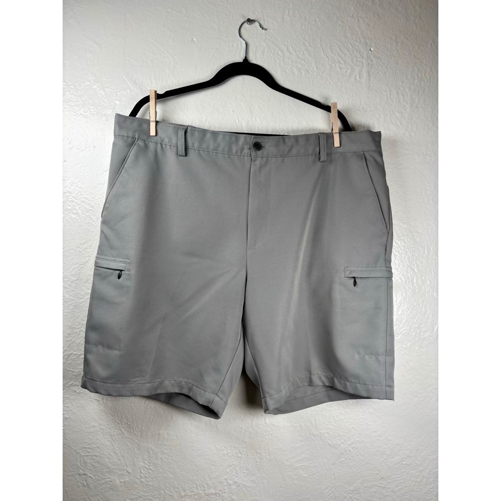 IZOD Golf Men Gray Performance Golf Shorts Size 40 Dadcore Activewear Utility